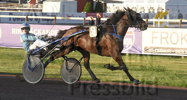 Isan mål.t60e34142.m600.w.4salnwmark2.png.xXj3pSM8Q (1).jpg