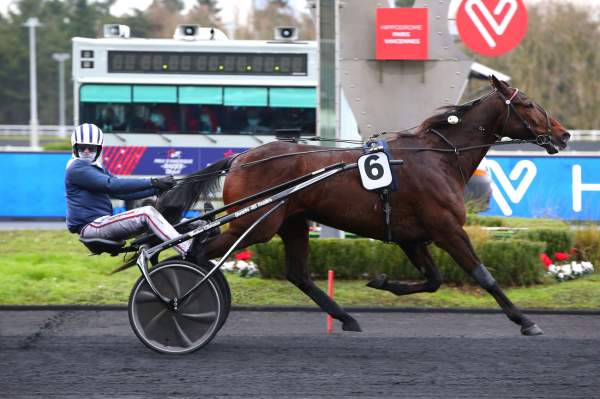 MD_00203995-120-scoopdyga_ELIE_DE_BEAUFOUR.jpg