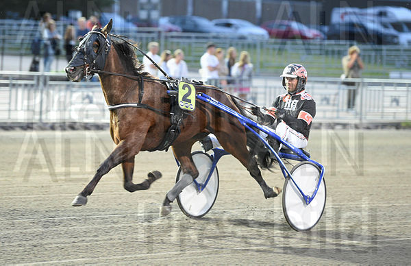 Jack J.E. heat1.t62ece6c1.m600.w.4salnwmark2.png.x85JmYatf.jpg