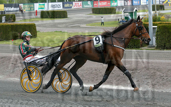 Her Royal Highness heat 2.t5ce96677.m600.w.4salnwmark2.png.xpIJMVNjG.jpg