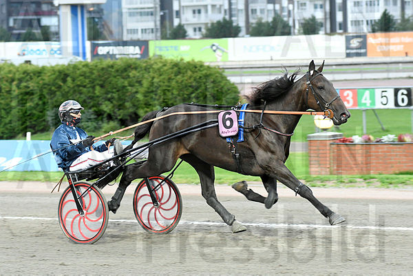 Heliade du Goutier heat.t6161c39c.m600.w.4salnwmark2.png.xU-fmbDXM.jpg