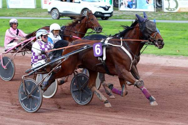 MD_00125026-010-scoopdyga_ECLAT_DE_GLOIRE.jpg