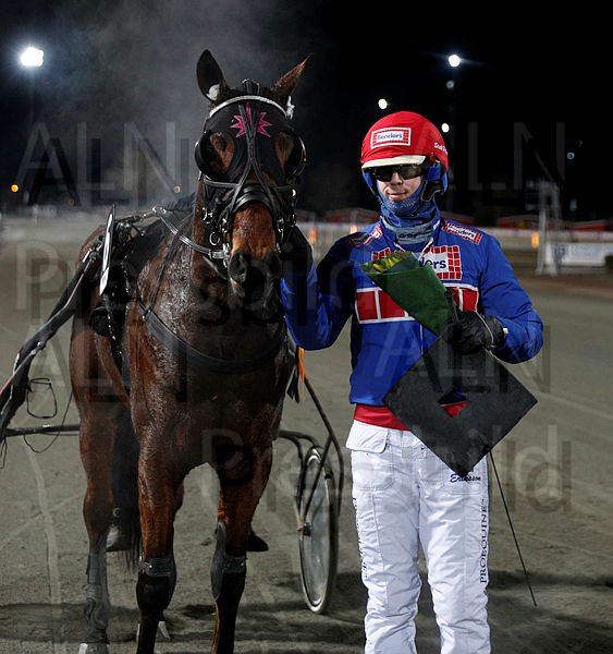 Boke Palema pris (2).t6201910f.m600.w.4salnwmark2.png.xOUscgdvf.jpg