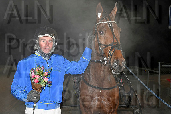 Lawrence Boko pris DSC_7475.t6400d08d.m600.w.4salnwmark2.png.xmPb9LqFs.jpg