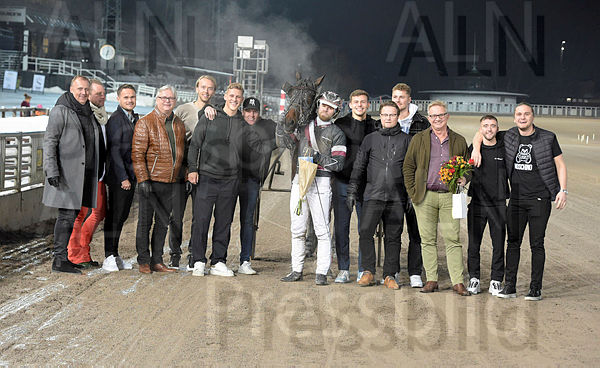 Akilles Face pris.t638247c2.m600.w.4salnwmark2.png.xU-PfhW6N.jpg