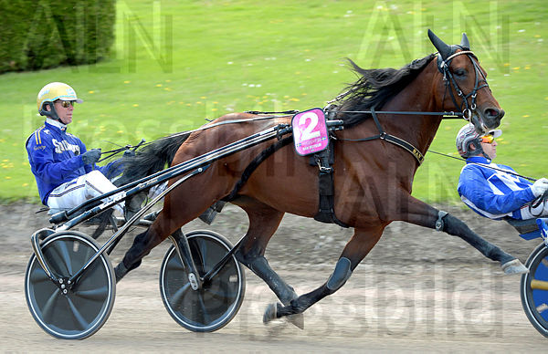San Moteur i lopp, kurv.t64739f20.m600.w.4salnwmark2.png.x14pnCB0E.jpg