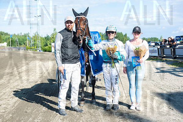 Mahala vinnarcirkeln2.t64a070c9.m600.w.4salnwmark2.png.xo-EnizEb.jpg