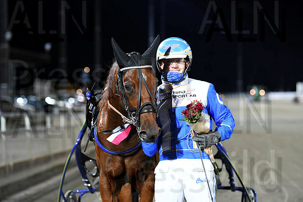 New Frisiana pris 6829 (2).t6373e7ed.m600.w.4salnwmark2.png.x4fI4Hkok (1).jpg