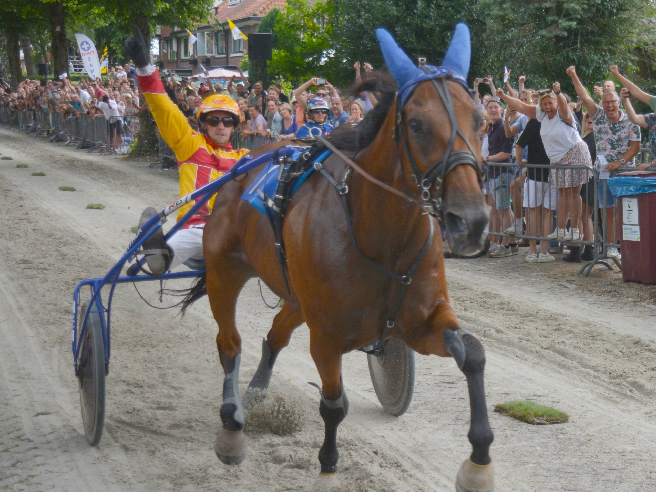 Marco-Spin-juicht-scaled.jpg