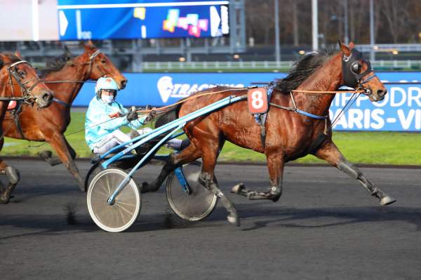 MD_00180803-026-scoopdyga_FAKIR_DU_LORAULT.jpg