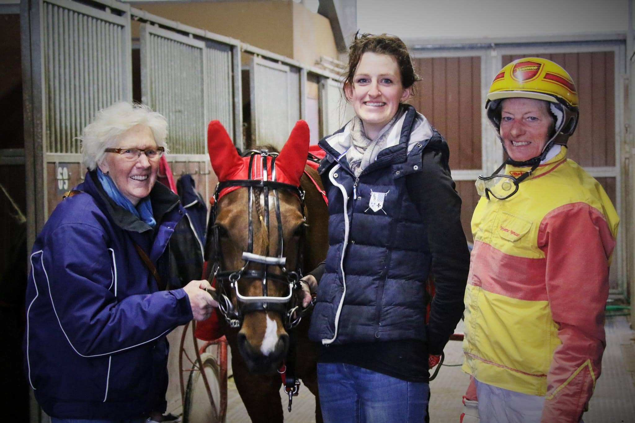 Annie met dochter en kleinkind.jpg