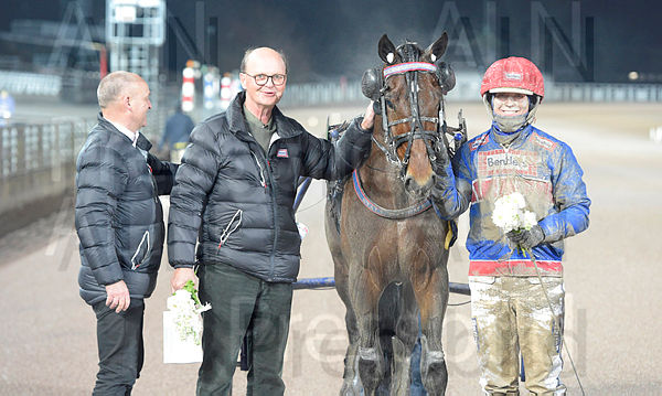 Ove Palema pris Ove Bender.t641b5b0c.m600.w.4salnwmark2.png.xO_h9TkuT.jpg