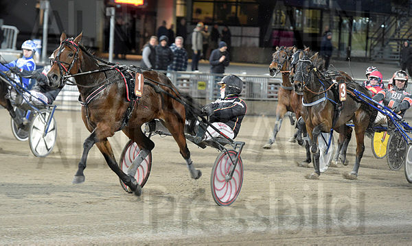 Ester degli Dei mål 2.t67286605.m600.w.4salnwmark2.png.x4Rv8nDEN.jpg