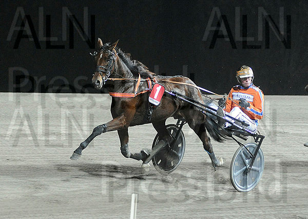 Precious Steel heat.t672c7c0c.m600.w.4salnwmark2.png.xDUmZFvw1.jpg