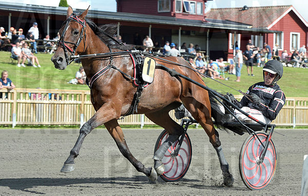 Ester Degli Dei heat.t66a724c7.m600.w.4salnwmark2.png.xju8zbR2J (1).jpg