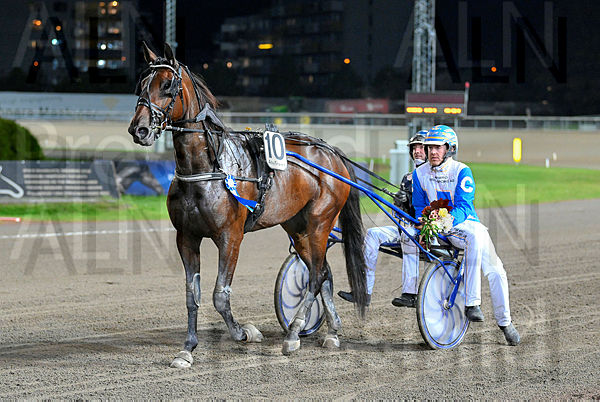 La Crosta def.t66fed18b.m600.w.4salnwmark2.png.xQ2ZjSZ5C.jpg