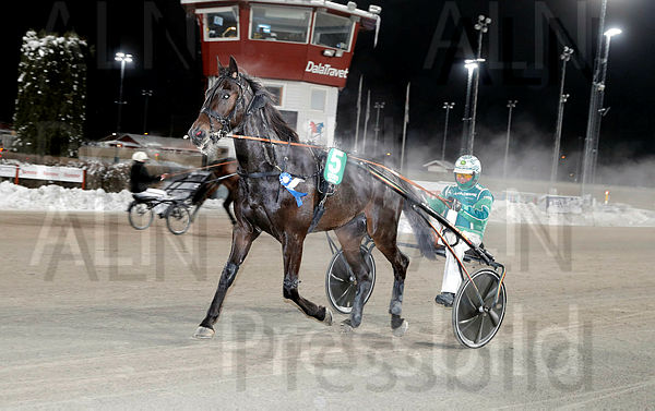 Alvar Burge def 1.t657d767c.m600.w.4salnwmark2.png.xLsQppjUm.jpg