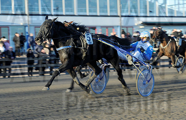 Bransbys Juke Box mål 2.t62261d28.m600.w.4salnwmark2.png.xeZ9XsIIw.jpg