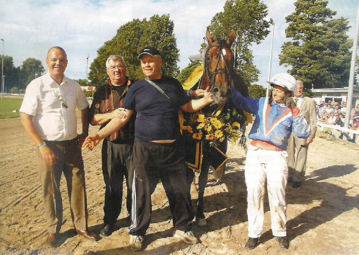 Nozem Alki 4km 2005 hulde.jpg