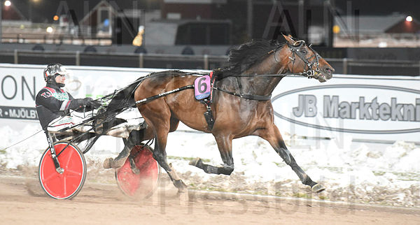 Winner Brodde mål.t6575d7d6.m600.w.4salnwmark2.png.xgQEu7_75.jpg