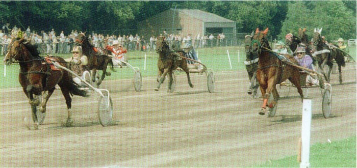 Ymond Boek Derby2.jpg