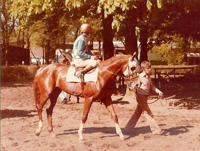 Corrals Bond 01.jpg