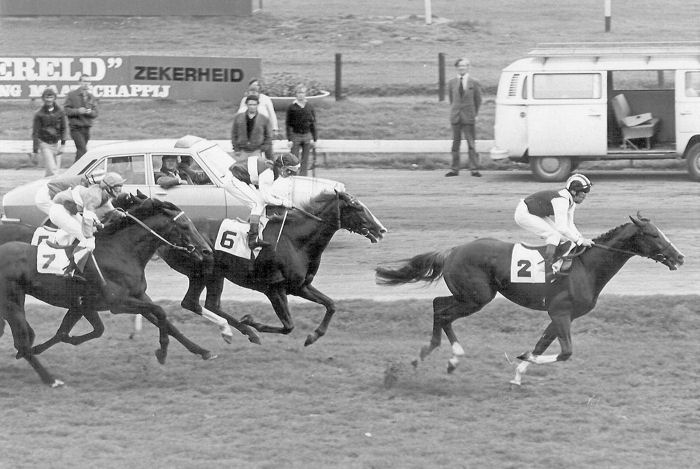 Corrals Bond GP Ned 1980.jpg