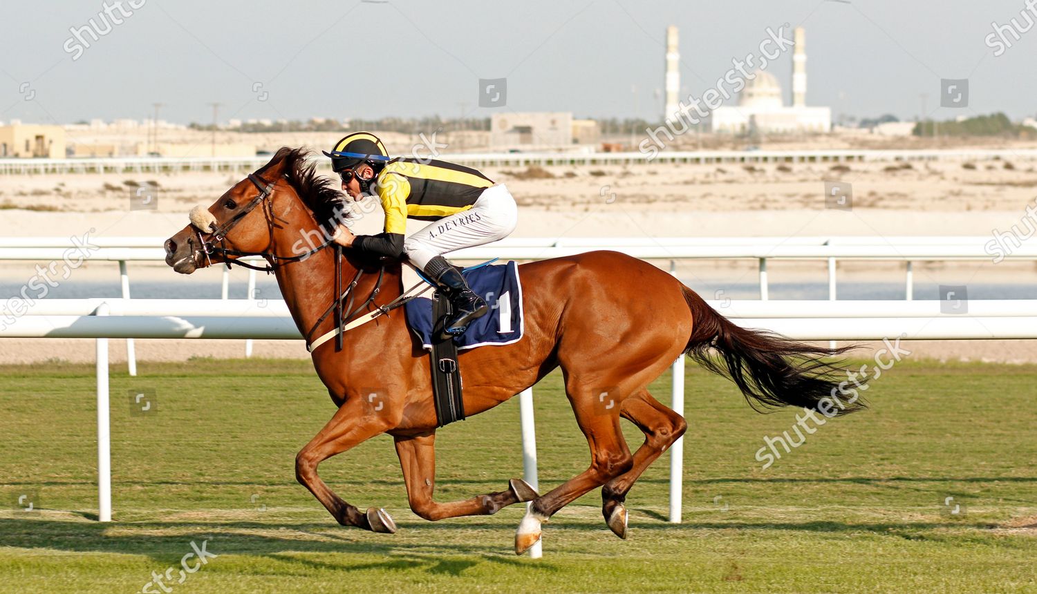 horse-racing-shutterstock-editorial-11025069ab.jpg