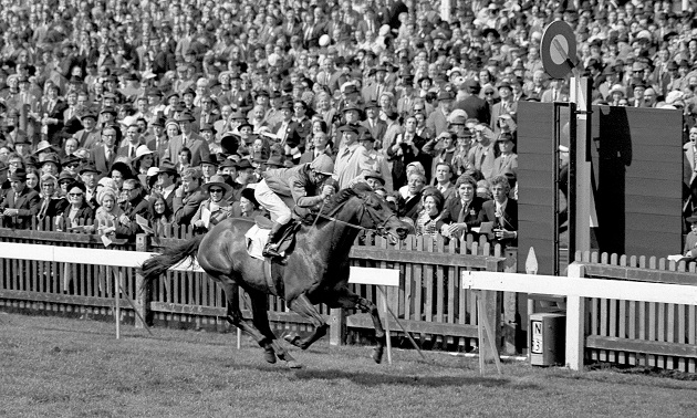 brigadier_gerard_winning_guineas_630x378.jpg
