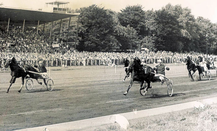 Janky Bz Derby aankomst 2.jpg