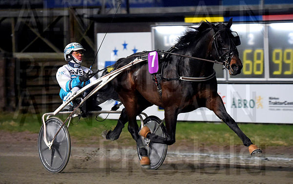 Don Fanucci Zet mål 2.t5e712115.m600.w.4salnwmark2.png.xY6gsOGxt.jpg
