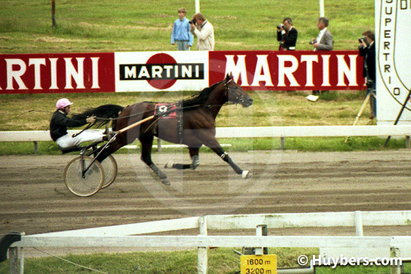 007-lagelanden-1984-Montourbillon-jp-viel.jpg