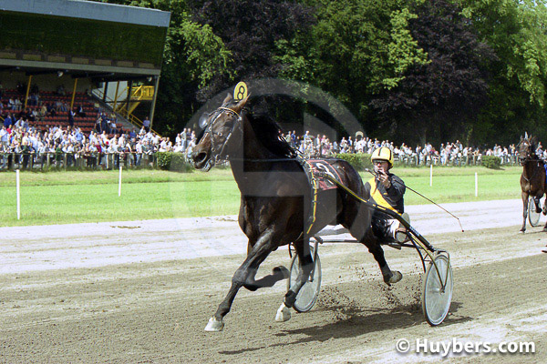 Lage-Landen-2002-Flambeau-Des-Pins-Fribault-007.jpg