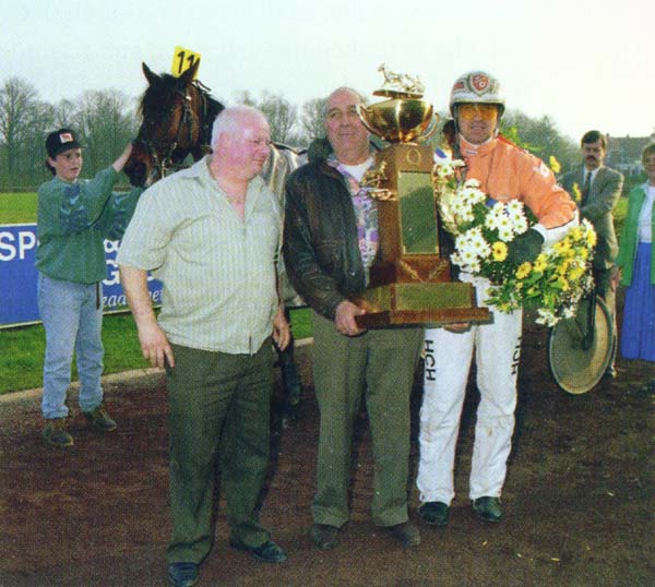 Zmanza Princess Gold Cup 92 h.jpg