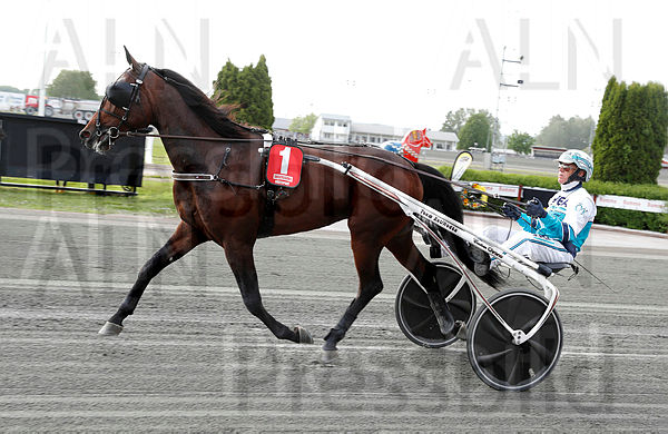 Francesco Zet def 1.t60ba517f.m600.w.4salnwmark2.png.xU6E9hDpI.jpg
