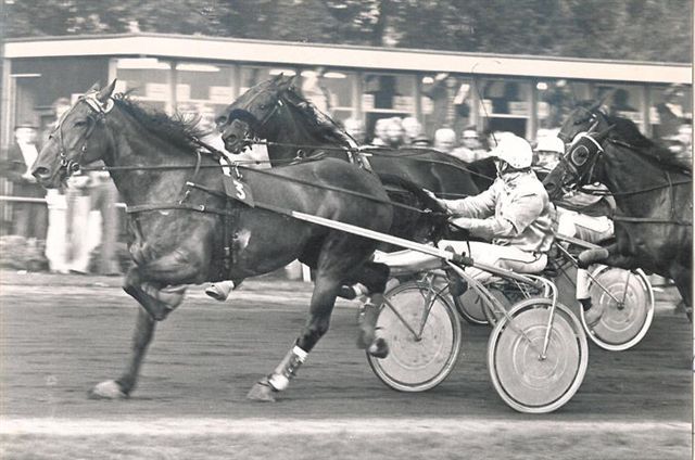 Lee Rodney 18-9-76.jpg