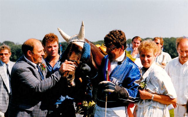 Clan Vryenesse Derby hulde.jpg