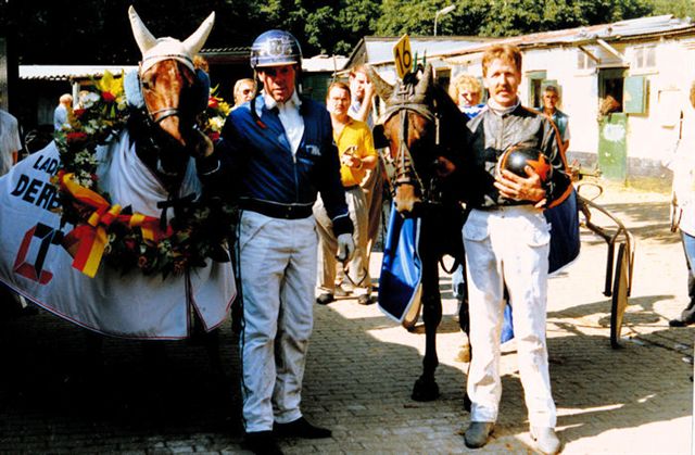 Clan Vryenesse en Captain Morgan Derby hulde.jpg