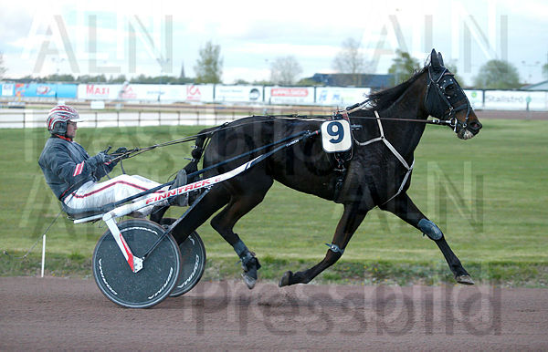 Kitzune G.G. heat 1.t5cf1102c.m600.w.4salnwmark2.png.xMK3RdgwR.jpg