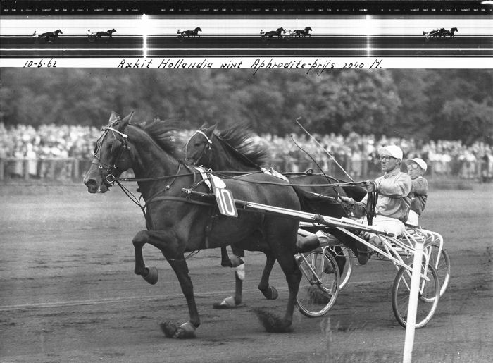 Axkit Hollandia 10-6-62.jpg
