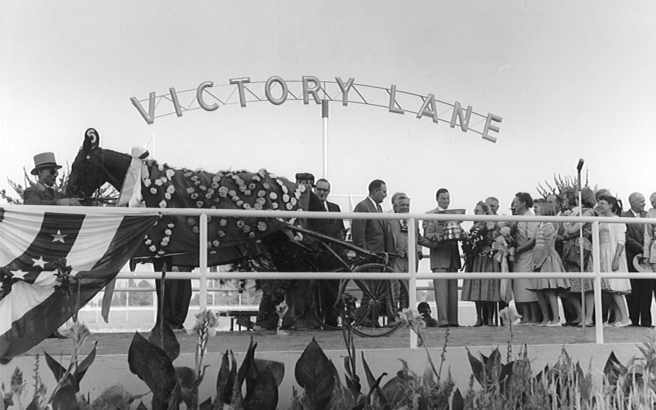 58WinC3.jpg
