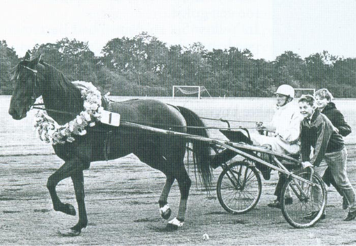 Yellow Six Joh Smit ere.jpg