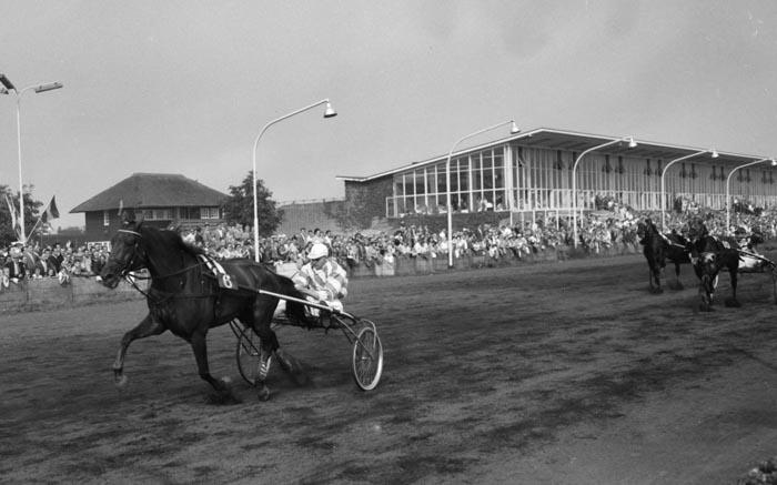 Theo M KNP 1960 (1).jpg