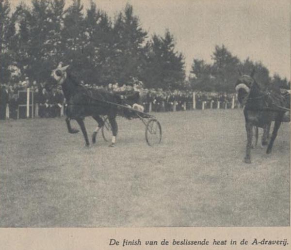 Joure NK 800m 1940 finale.jpg