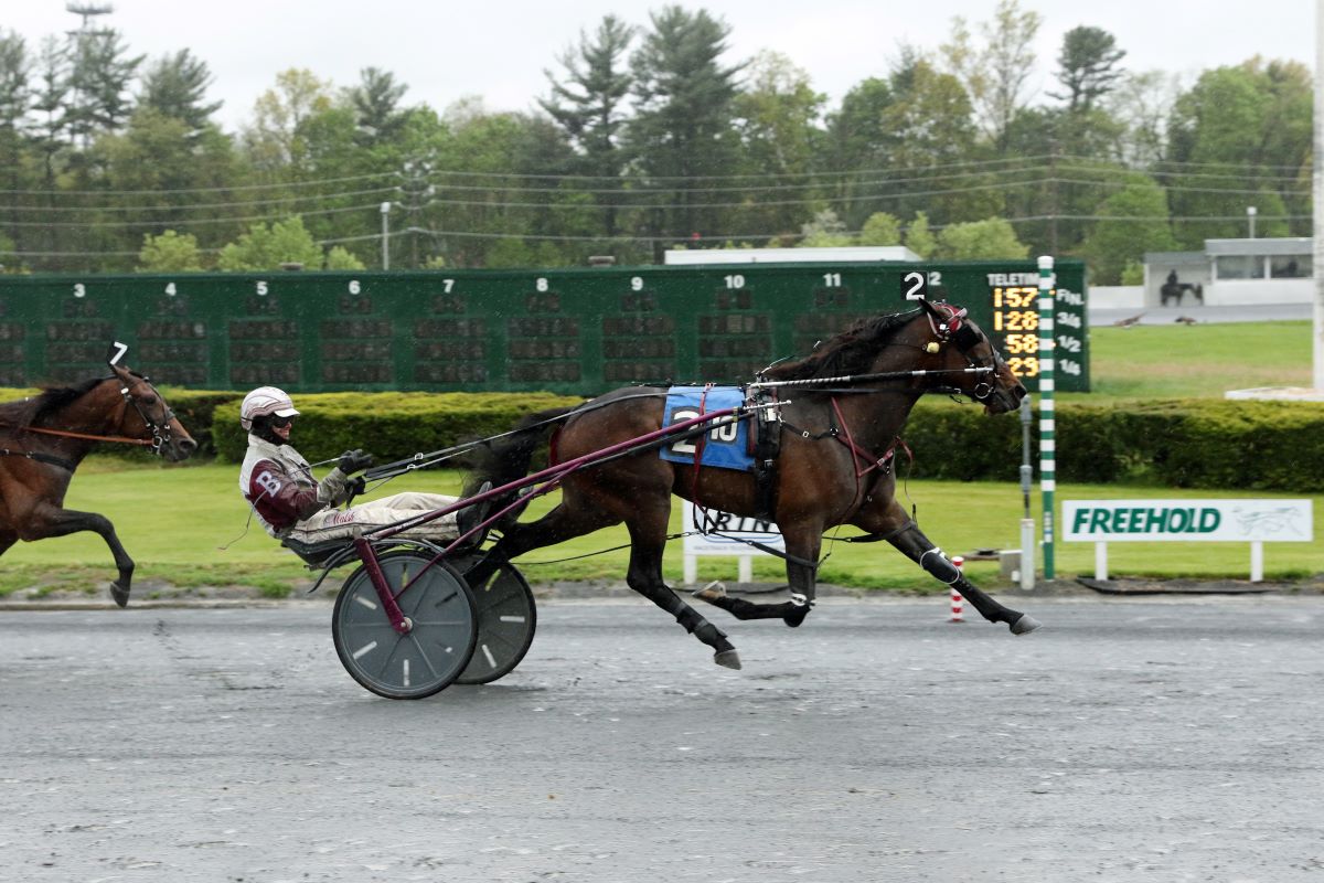 Brave-By-Design-Vicki-Wright-World-Wide-Racing-Photos.jpg